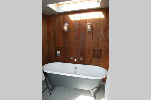 Master bedroom ensuite